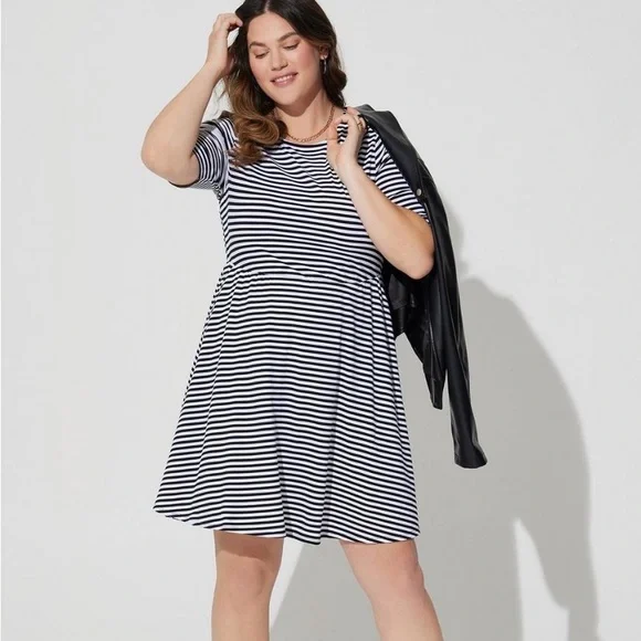 torrid | Dresses | Torrid Mini Jersey Twist Back Skater Dress | Poshmark
